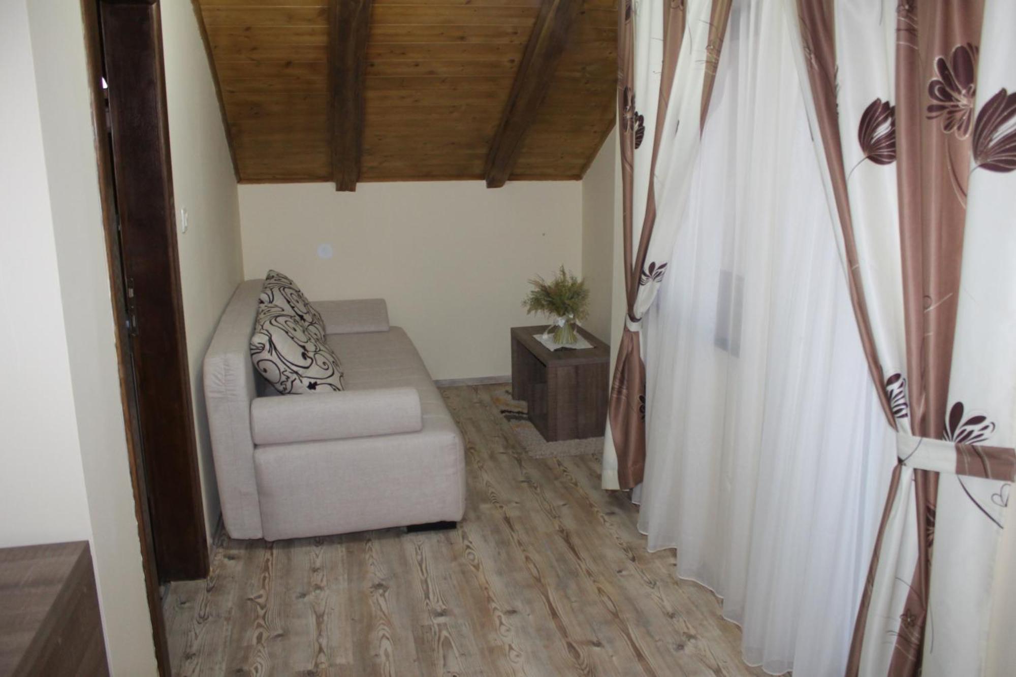 بييلوفار Rooms & Apartment Vinia الغرفة الصورة