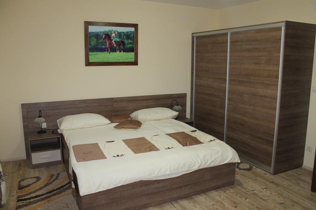 بييلوفار Rooms & Apartment Vinia المظهر الخارجي الصورة
